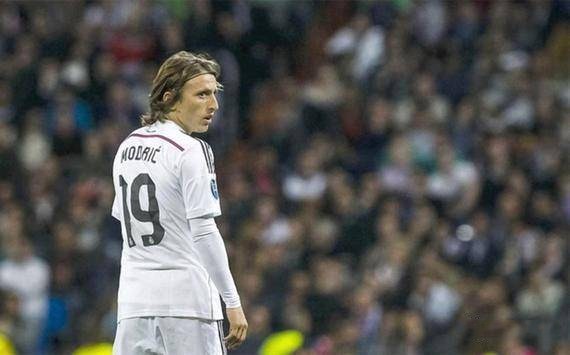 久保建英：若想世界杯夺冠实力是关键，但运气和势头也很重要